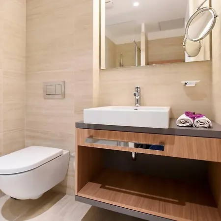 Apartment Centre Chic 2/4