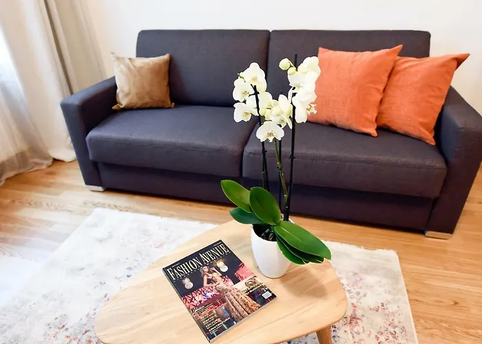 Apartmán Centre Chic 2/4 *